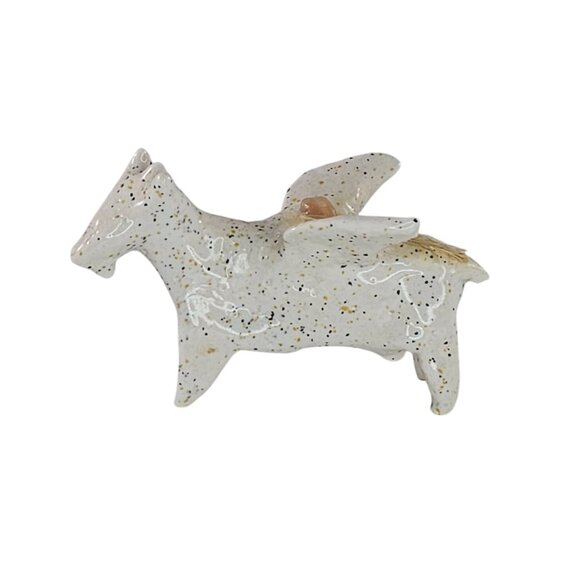 Handcrafted Ceramic Zuni Fetish Goat Sheep Figurine With Feather Stone Speckled - Picture 1 of 8